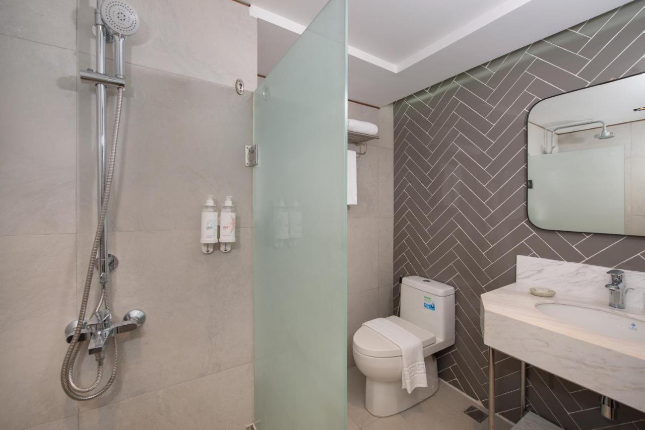 The Belamy House Managed By Hii Otel Makati City Dış mekan fotoğraf